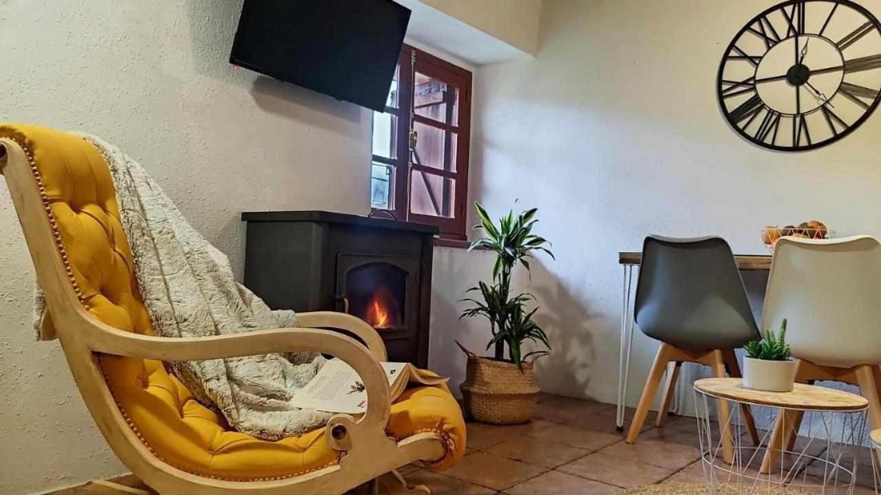 Apartamentos Rurales La Laguna Somiedo Valle de Lago ภายนอก รูปภาพ