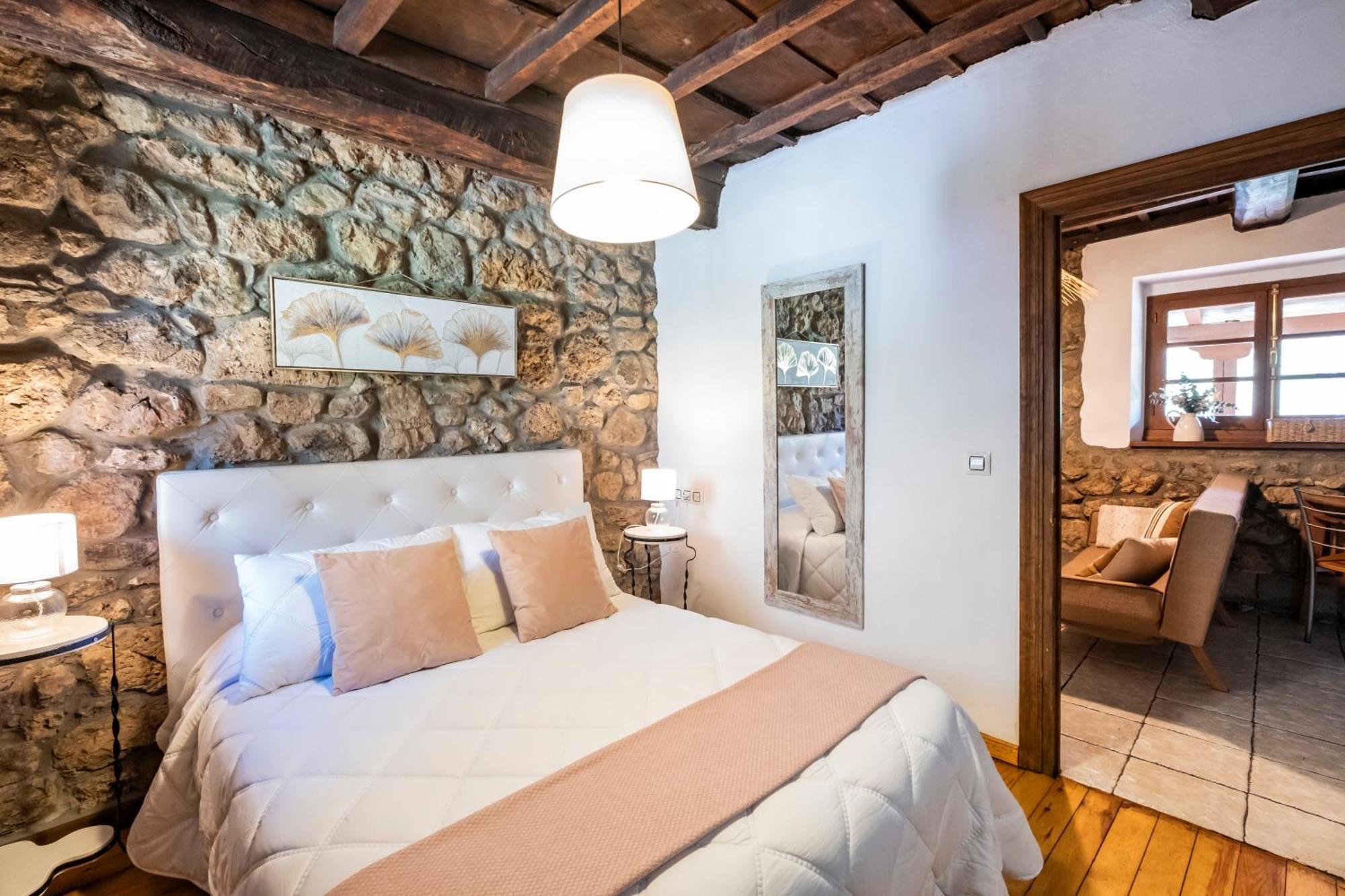 Apartamentos Rurales La Laguna Somiedo Valle de Lago ภายนอก รูปภาพ