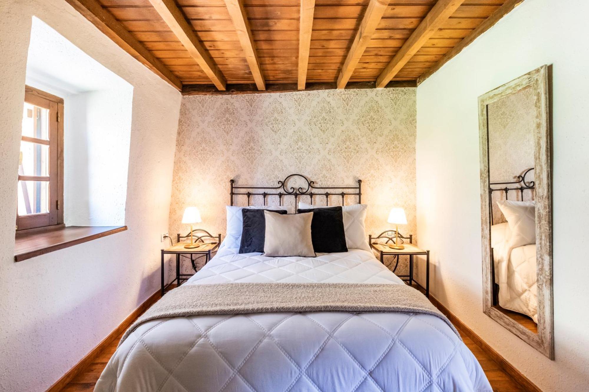Apartamentos Rurales La Laguna Somiedo Valle de Lago ภายนอก รูปภาพ